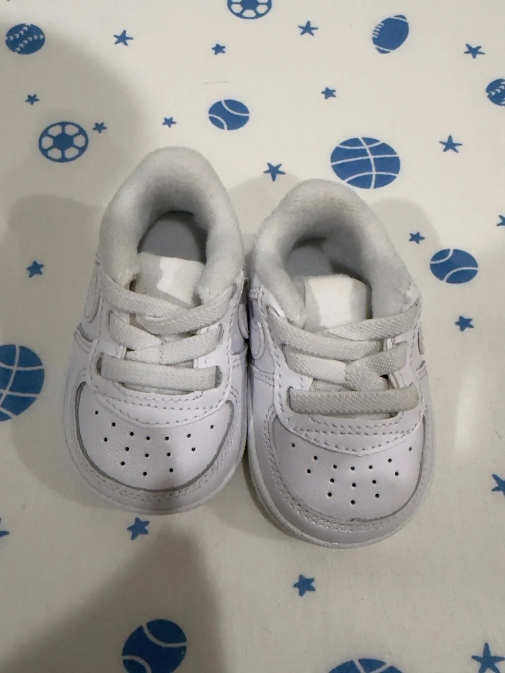Nike Toddler White Lace-Up Sneakers